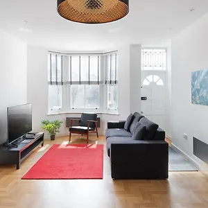 https://clarence-square.brighton-hotels-england.com